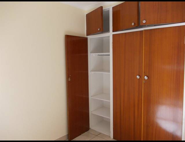 3 BEDROOM TOWNHOUSE FOR SALE IN VANDERBIJLPARK CE 2